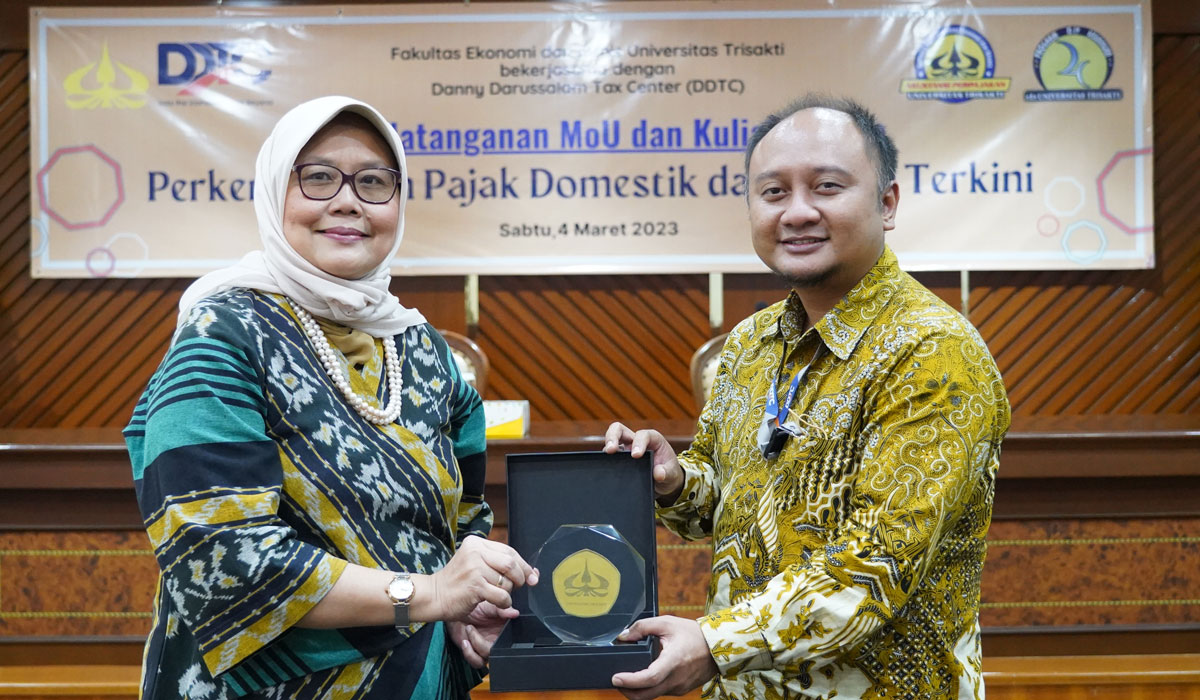 MoU between Faculty of Economics and Business Trisakti University and DDTC